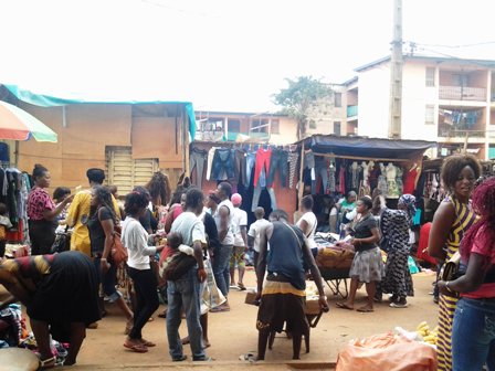 Marché de Noel à Acacias, Yaoundé