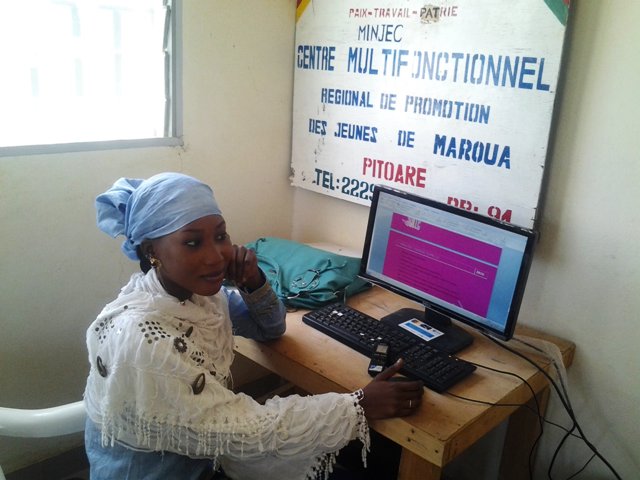Latifa, apprenante au CMPJ Régional de Maroua